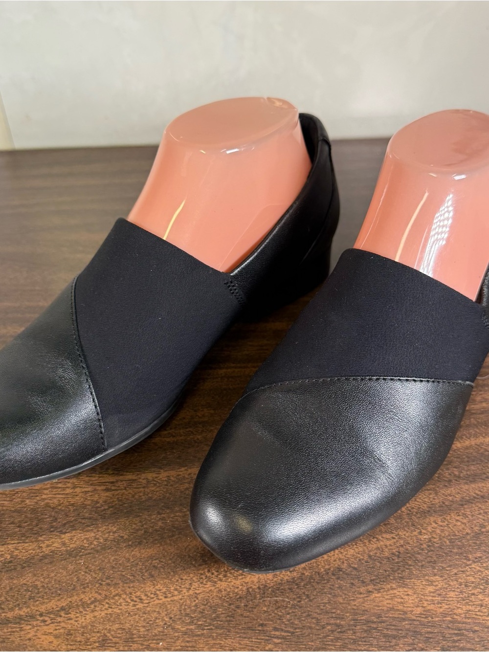 Women's Clarks Juliet Gem Leather Slip-on Shoes Black Size 8 Comfort Work